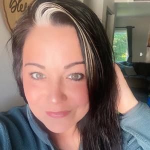 Meet your Posher, Lilly